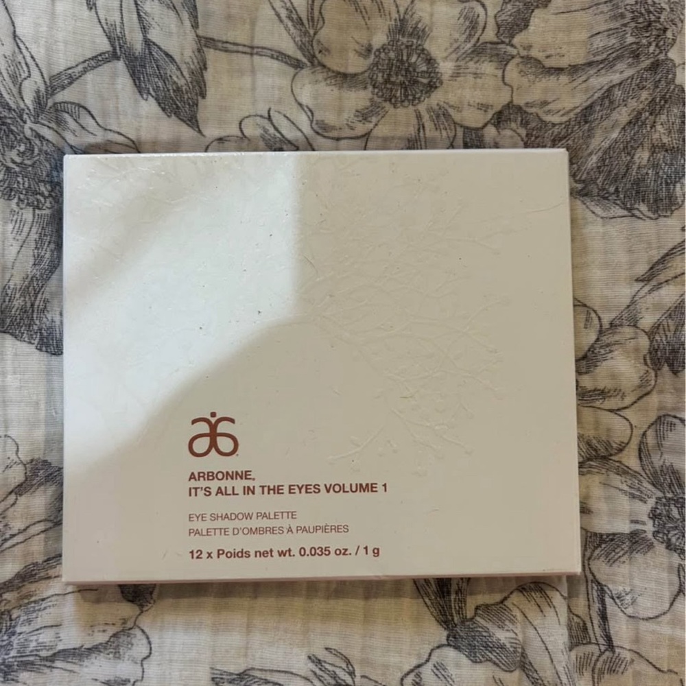 Arbonne Eye Shadow Palette